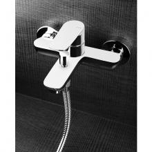 Miscelatore esterno per vasca completo di accessori doccia Domus+